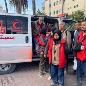 الجيش الإسرائيلي يُجبر الوفد الطبي الإندونيسي على الخروج&hellip;