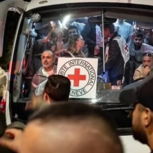 رئيس هيئة شؤون الأسرى يكشف تفاصيل المرحلة الأولى&hellip;