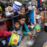 شركة أمريكية تتولى توزيع المساعدات في غزة بإشراف أمني خاص وخطة إسرائيلية لعزل الحركة