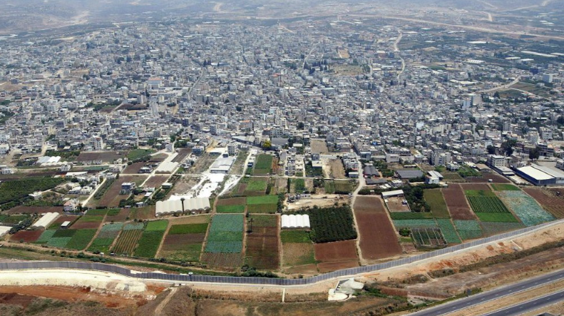 Read more about the article جهود تنموية في قلقيلية: تعاون بين المحافظة ووزارة الاقتصاد لتعزيز النمو