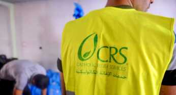 رابط التسجيل: الإغاثة الكاثوليكية (CRS) توزع (شوادر + طرد غذائي) على الأسر في قطاع غزة عبر برنامج الغذاء العالمي