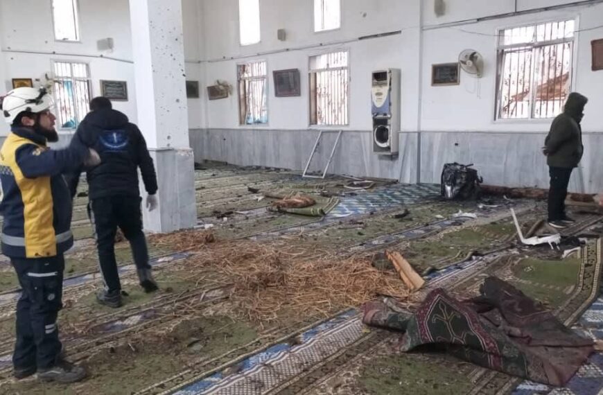 تفجير انتحاري يستهدف مسجدًا في حي وادي الذهب&hellip;