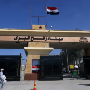 مصر تُبلغ السلطة الفلسطينية بموافقة إسرائيلية على إعادة&hellip;