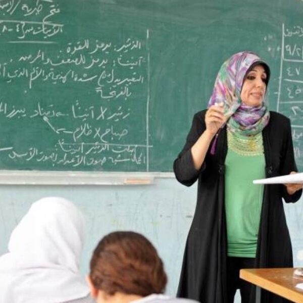 التجمع الديمقراطي للمعلمين: قرار الأونروا بفصل 570 موظفًا&hellip;
