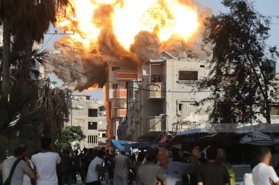 Read more about the article قصف جنوب ووسط القطاع واستشهاد 3 فلسطينيين وإصابة آخريين